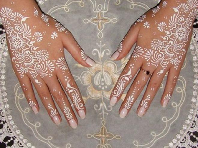 /حناء-العروس_7880841484016886662.jpg
