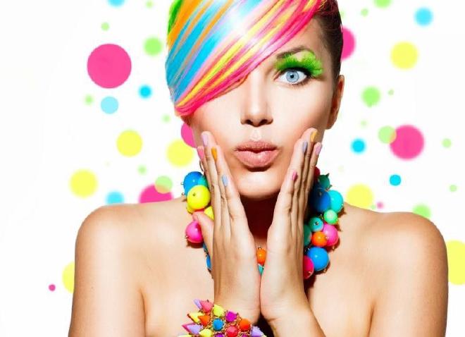 /8038e643-photodune-6079257-beauty-girl-portrait-colorful-makeup-hair-and-accessories-l_8156062042363365469.jpg